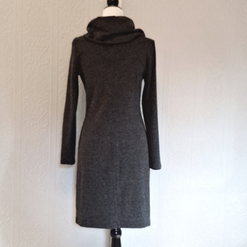 Grey knit dress - Picture 3 of 7